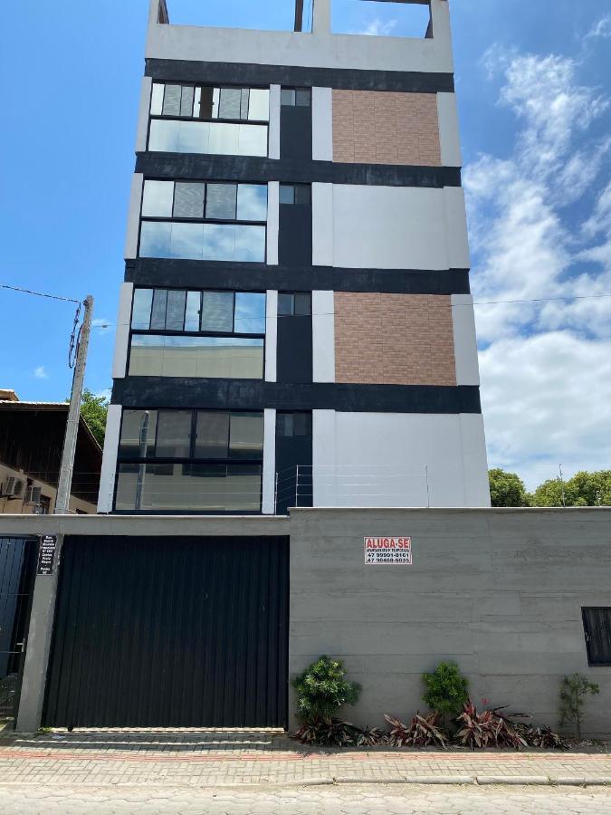 Apartamento Na Praia Alegre Proximo Ao Beto Carrero Com Vista Parcial Para O Mar - Penha-Sc Apt201 Пенья Экстерьер фото